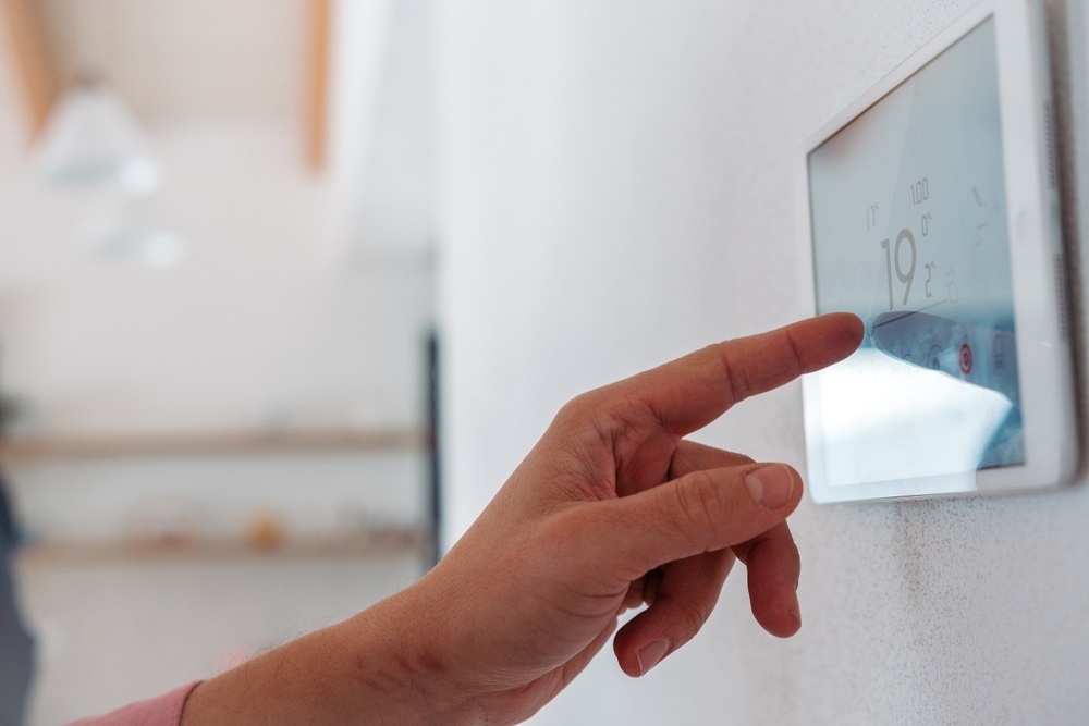 Benefits of Installing a Smart Thermostat With Your New HVAC System
