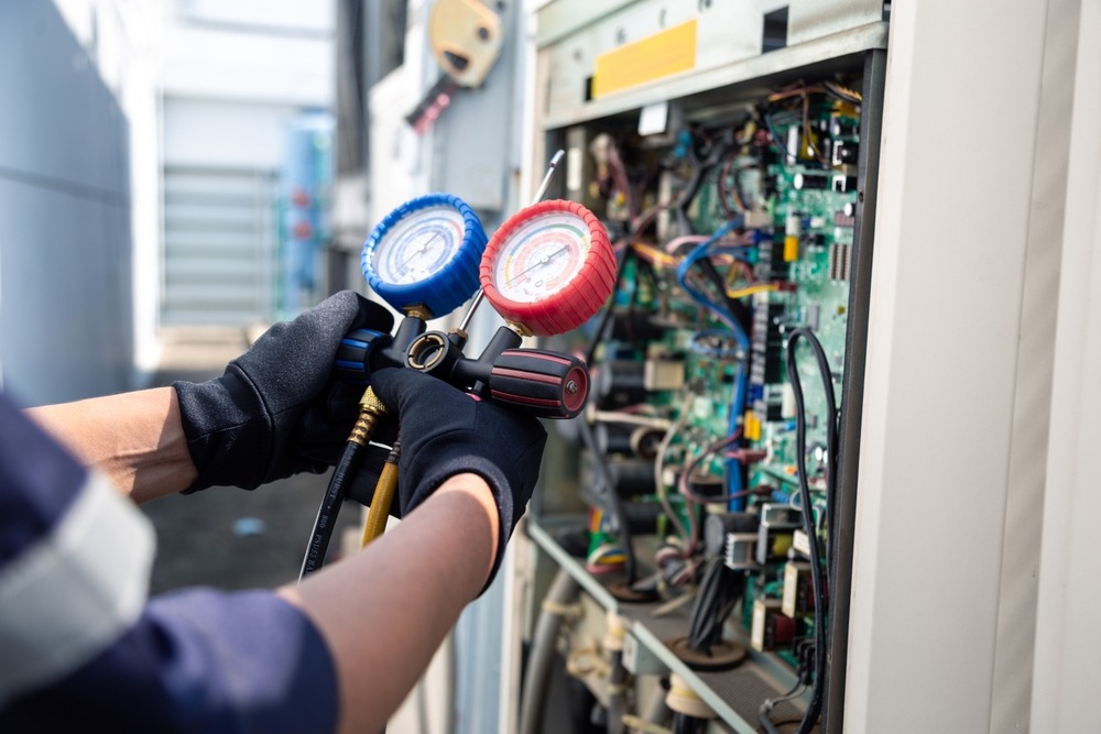 When to Schedule Emergency HVAC Services to Avoid System Downtime